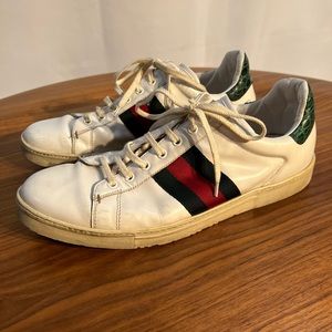 Original Mens Gucci leather tennis style shoes. Size us12